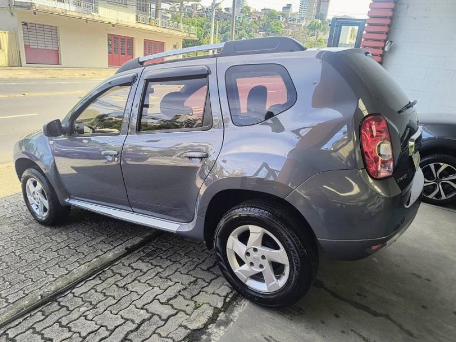 RENAULT - DUSTER - 2012/2013 - Cinza - R$ 57.500,00