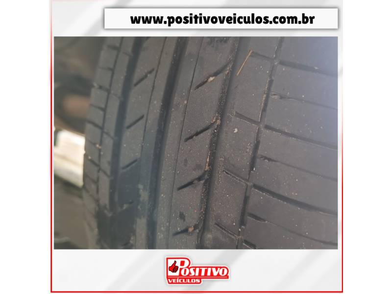 CHEVROLET - TRACKER - 2022/2023 - Cinza - R$ 99.700,00
