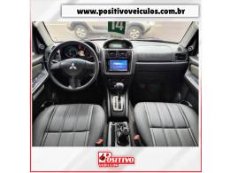 MITSUBISHI - PAJERO TR4 - 2014/2014 - Verde - R$ 71.500,00