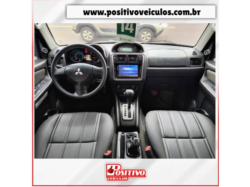 MITSUBISHI - PAJERO TR4 - 2014/2014 - Verde - R$ 71.500,00
