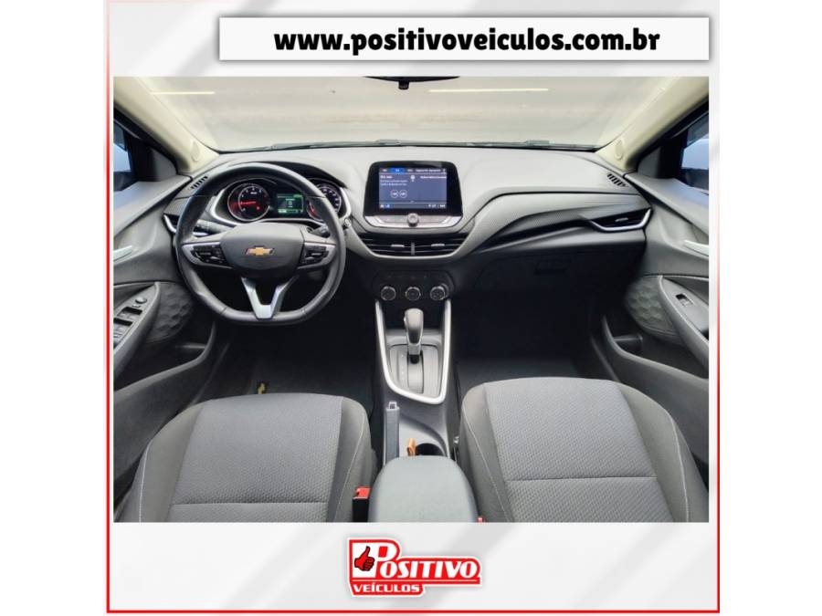 CHEVROLET - ONIX - 2022/2023 - Branca - R$ 82.900,00