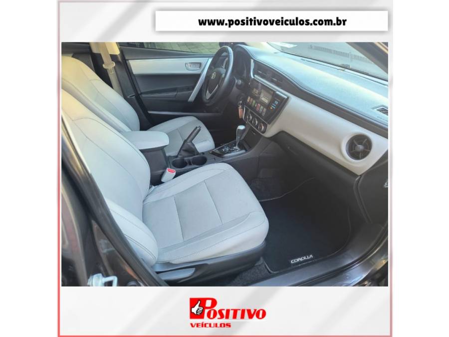 TOYOTA - COROLLA - 2019/2019 - Cinza - R$ 95.500,00