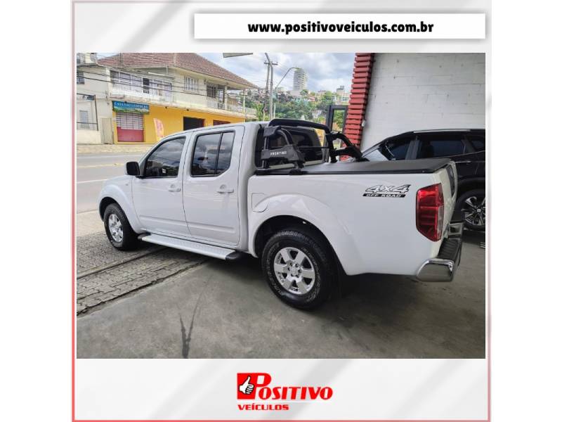 NISSAN - FRONTIER - 2016/2016 - Prata - R$ 113.500,00