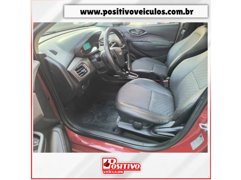 CHEVROLET - PRISMA - 2017/2018 - Vermelha - R$ 66.700,00
