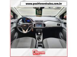 CHEVROLET - ONIX - 2018/2018 - Vermelha - R$ 58.900,00