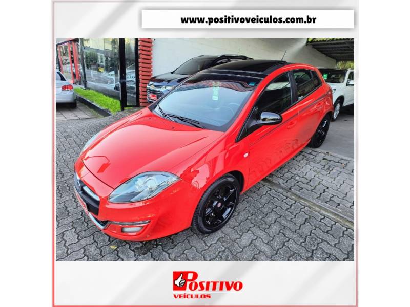 FIAT - BRAVO - 2015/2016 - Vermelha - R$ 54.800,00