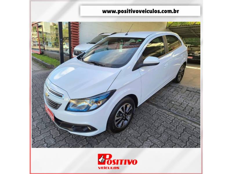 CHEVROLET - ONIX - 2015/2015 - Branca - R$ 59.500,00