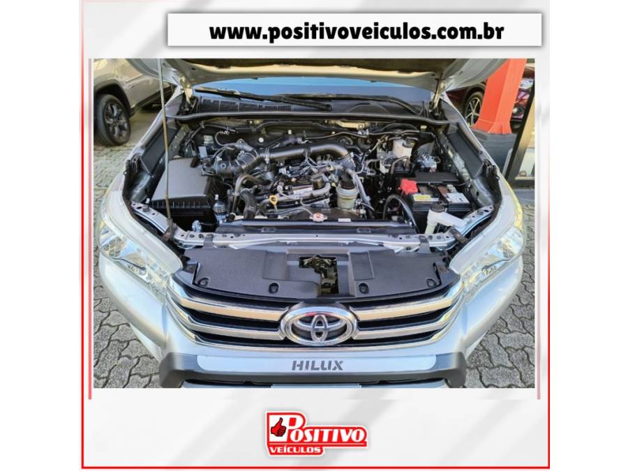 TOYOTA - HILUX - 2018/2018 - Prata - R$ 164.700,00