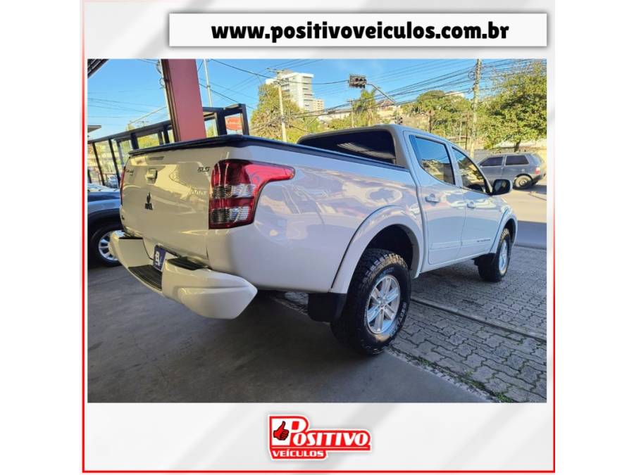 MITSUBISHI - L200 TRITON - 2012/2023 - Branca - R$ 147.500,00