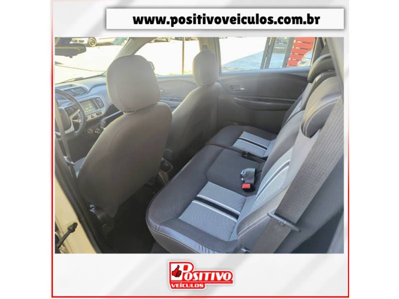 CHEVROLET - SPIN - 2018/2018 - Branca - R$ 65.800,00