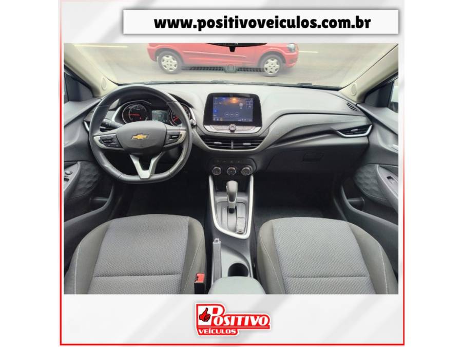 CHEVROLET - ONIX - 2023/2024 - Branca - R$ 82.900,00