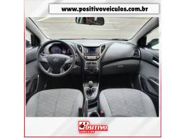 HYUNDAI - HB20S - 2016/2017 - Branca - R$ 59.700,00