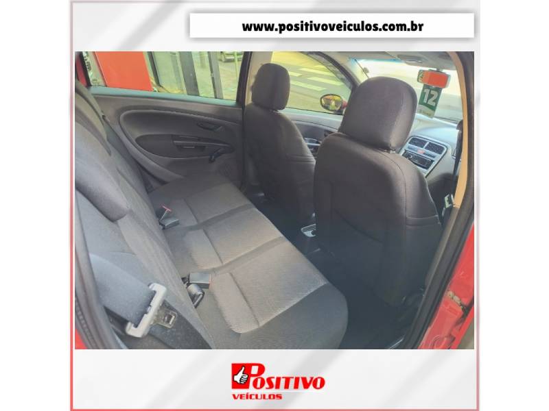 FIAT - PUNTO - 2011/2012 - Vermelha - R$ 35.900,00