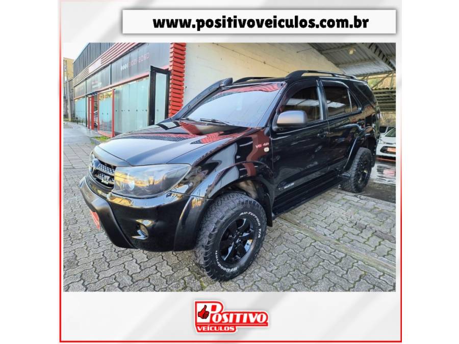 TOYOTA - HILUX SW4 - 2009/2009 - Preta - R$ 108.900,00