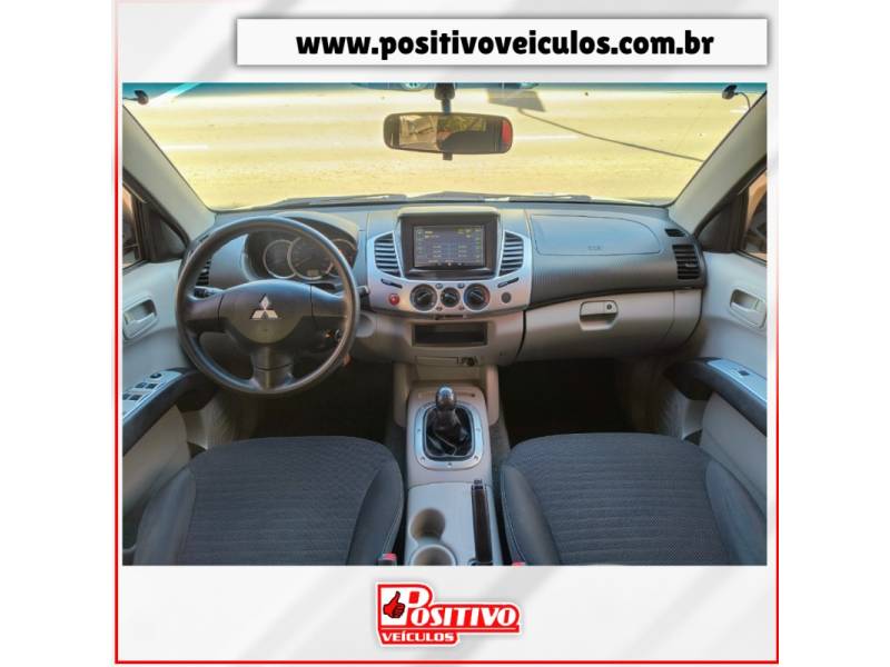 MITSUBISHI - L200 TRITON - 2014/2015 - Branca - R$ 89.500,00