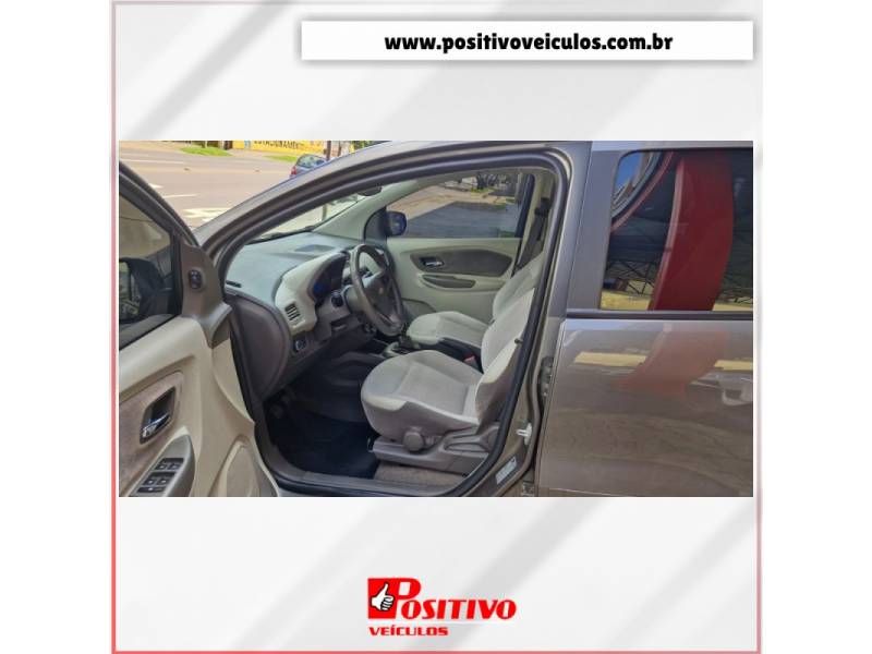 CHEVROLET - SPIN - 2013/2013 - Cinza - R$ 53.500,00