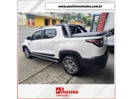 FIAT - STRADA - 2023/2023 - Branca - R$ 119.500,00