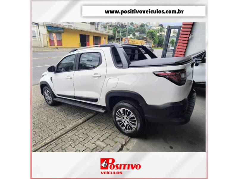 FIAT - STRADA - 2023/2023 - Branca - R$ 119.500,00