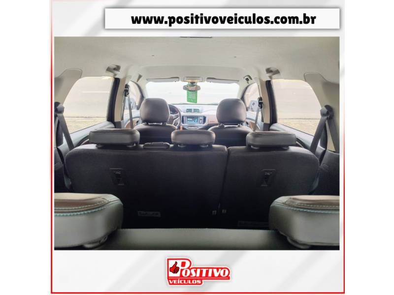 CHEVROLET - SPIN - 2018/2019 - Preta - R$ 78.700,00