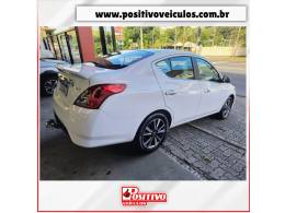 NISSAN - VERSA - 2019/2020 - Branca - R$ 67.700,00