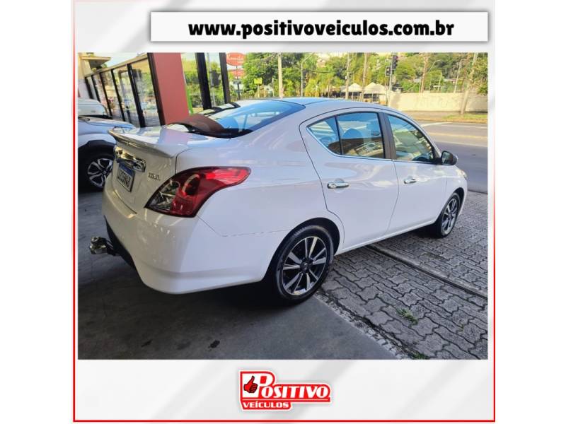 NISSAN - VERSA - 2019/2020 - Branca - R$ 67.700,00