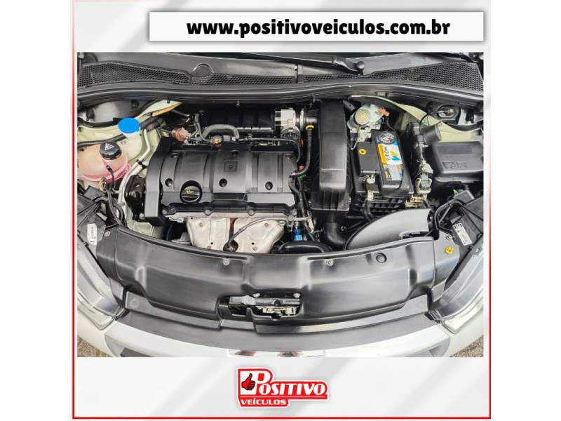 PEUGEOT - 208 - 2018/2019 - Branca - R$ 61.700,00