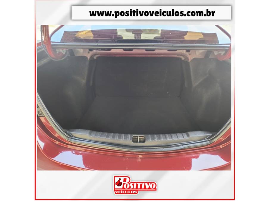 CHEVROLET - PRISMA - 2017/2018 - Vermelha - R$ 66.700,00