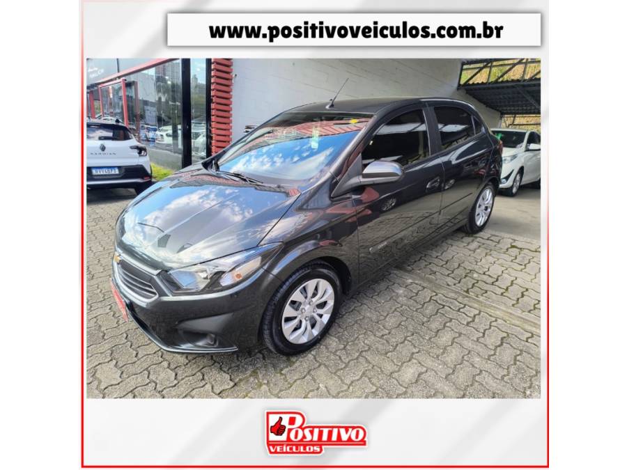 CHEVROLET - ONIX - 2018/2018 - Cinza - R$ 58.900,00