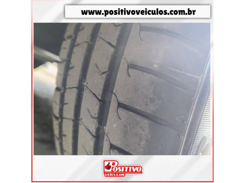 CHEVROLET - ONIX - 2018/2018 - Cinza - R$ 58.900,00