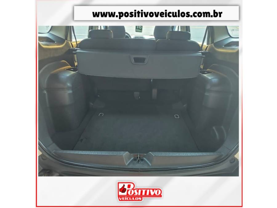 CHEVROLET - SPIN - 2016/2016 - Branca - R$ 61.700,00