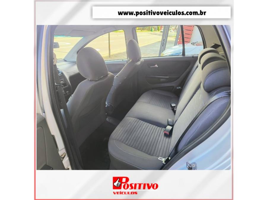 VOLKSWAGEN - CROSSFOX - 2012/2012 - Prata - R$ 45.500,00