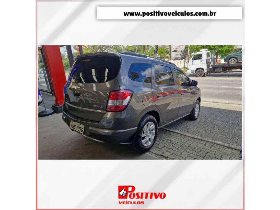 CHEVROLET - SPIN - 2013/2013 - Cinza - R$ 53.500,00