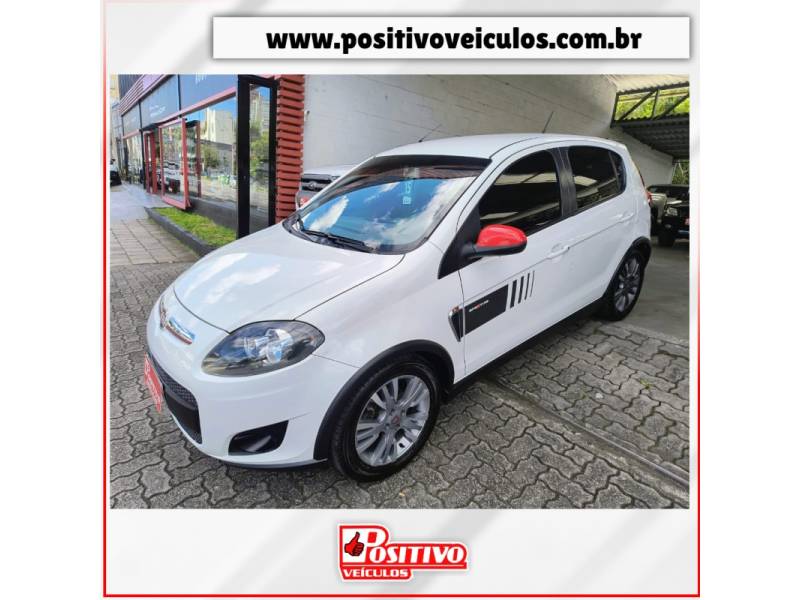 FIAT - PALIO - 2015/2015 - Branca - R$ 47.700,00