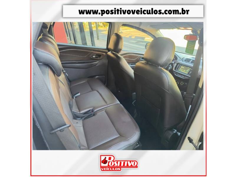 CHEVROLET - SPIN - 2020/2021 - Branca - R$ 86.900,00