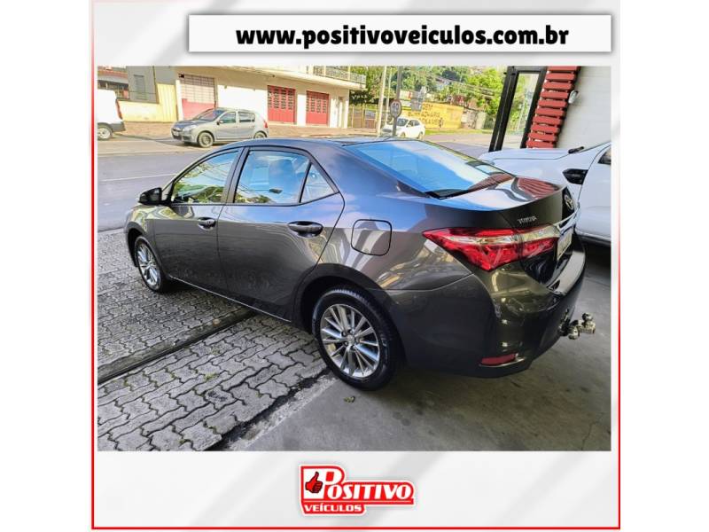 TOYOTA - COROLLA - 2017/2017 - Cinza - R$ 93.700,00