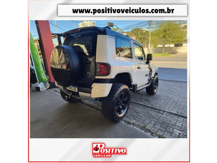 TROLLER - T4 - 2021/2021 - Branca - R$ 235.000,00