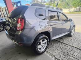 RENAULT - DUSTER - 2012/2013 - Cinza - R$ 57.500,00