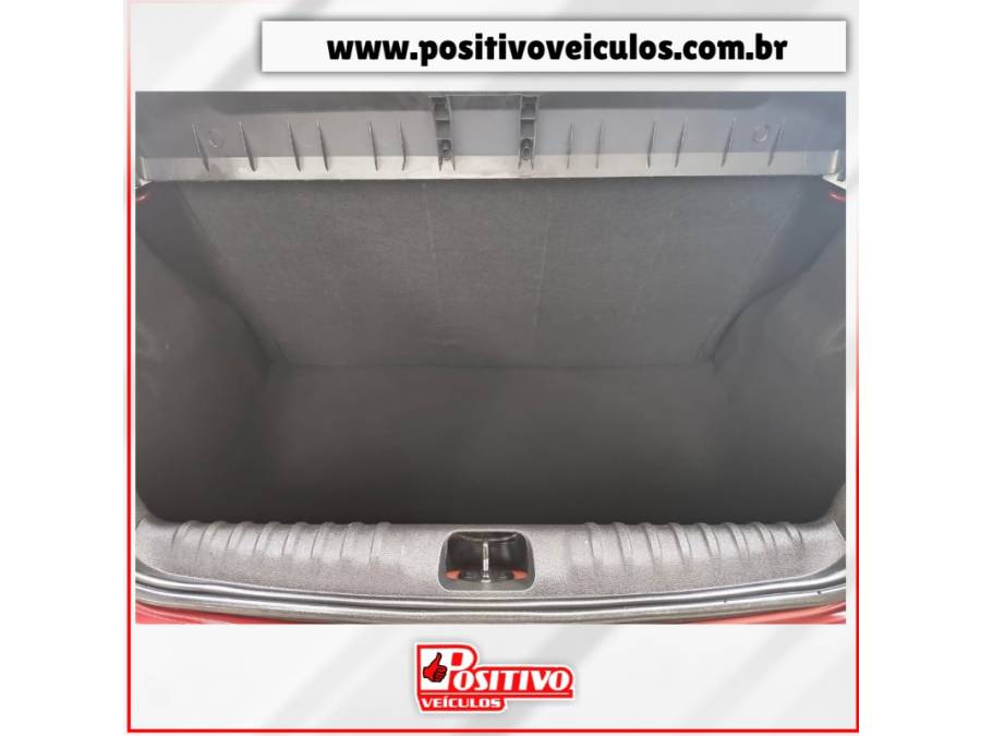 CHEVROLET - ONIX - 2018/2018 - Vermelha - R$ 58.900,00
