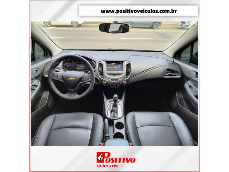 CHEVROLET - CRUZE - 2018/2018 - Cinza - R$ 85.900,00