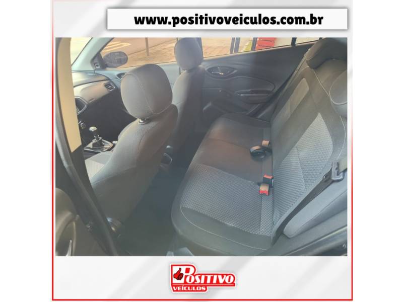 CHEVROLET - PRISMA - 2017/2018 - Preta - R$ 62.500,00