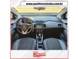 CHEVROLET - ONIX - 2019/2019 - Branca - R$ 62.500,00