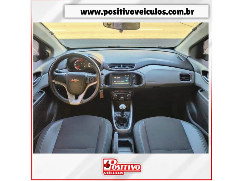CHEVROLET - ONIX - 2019/2019 - Branca - R$ 62.500,00