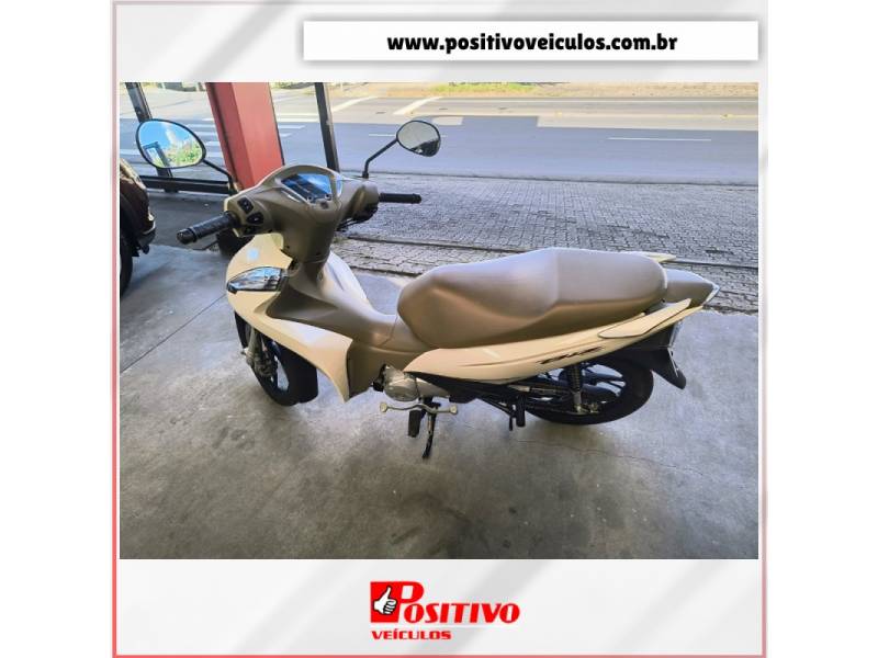 HONDA - BIZ 125 - 2019/2020 - Branca - R$ 14.900,00