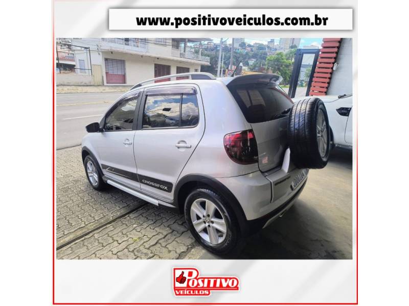 VOLKSWAGEN - CROSSFOX - 2011/2011 - Prata - R$ 39.900,00