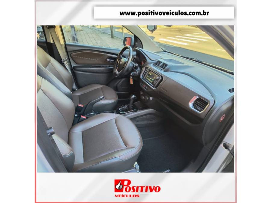 CHEVROLET - SPIN - 2022/2022 - Prata - R$ 92.500,00
