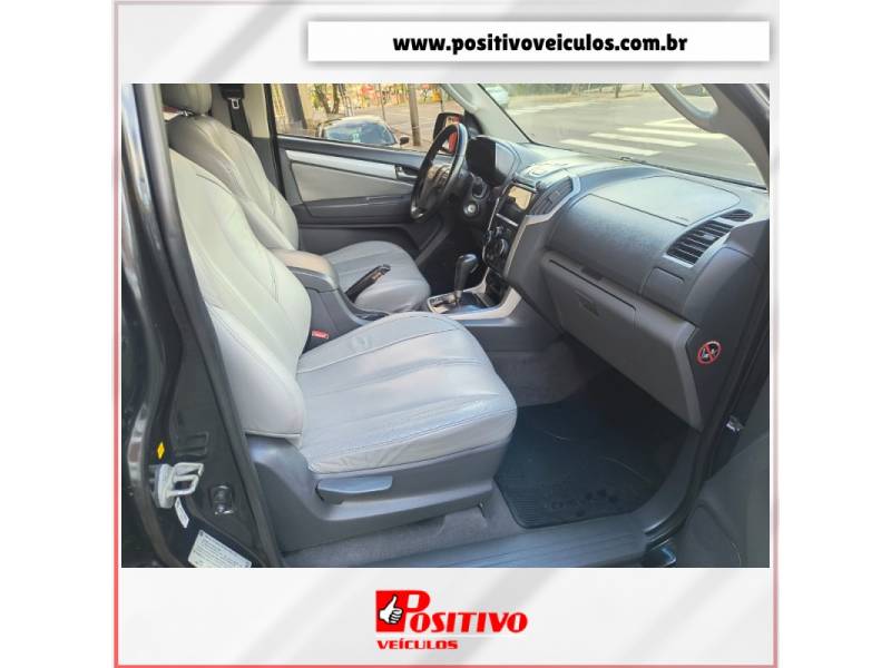 CHEVROLET - S10 - 2012/2013 - Preta - R$ 110.900,00