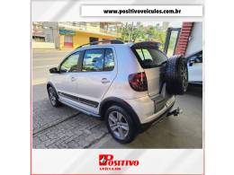 VOLKSWAGEN - CROSSFOX - 2012/2012 - Prata - R$ 45.500,00