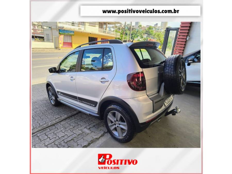 VOLKSWAGEN - CROSSFOX - 2012/2012 - Prata - R$ 45.500,00