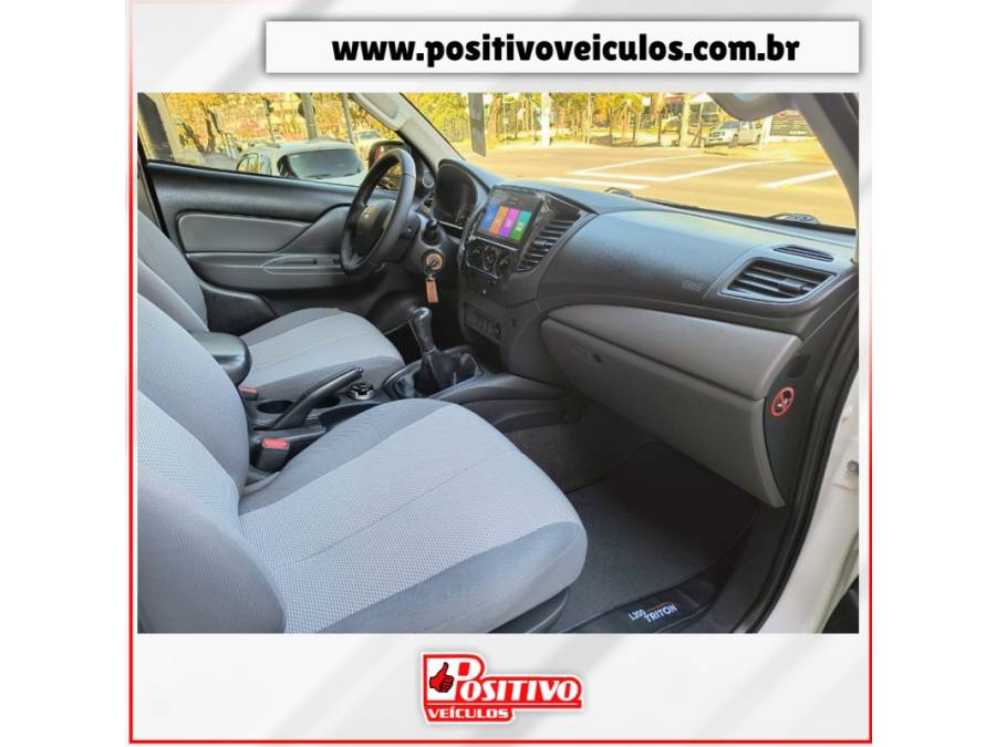 MITSUBISHI - L200 TRITON - 2012/2023 - Branca - R$ 147.500,00