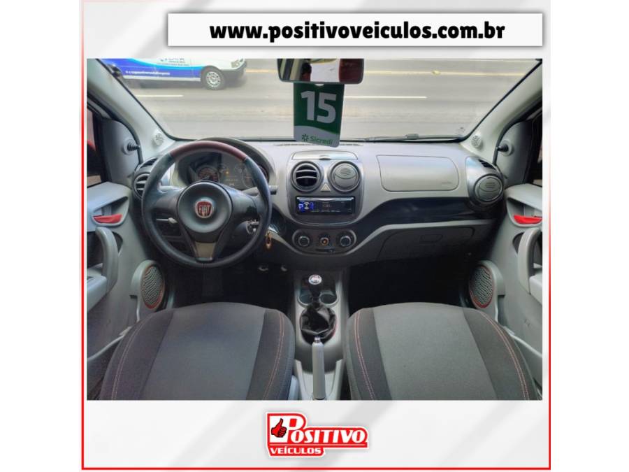 FIAT - PALIO - 2015/2015 - Branca - R$ 47.700,00